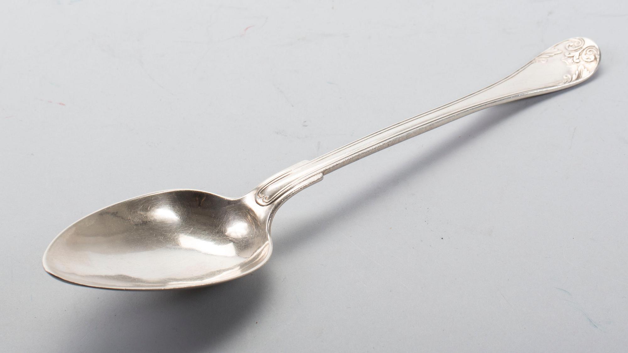 RAGUSKED, silver, Gustaf Möllenborg, Stockholm 1849. Vikt ca 124 g.