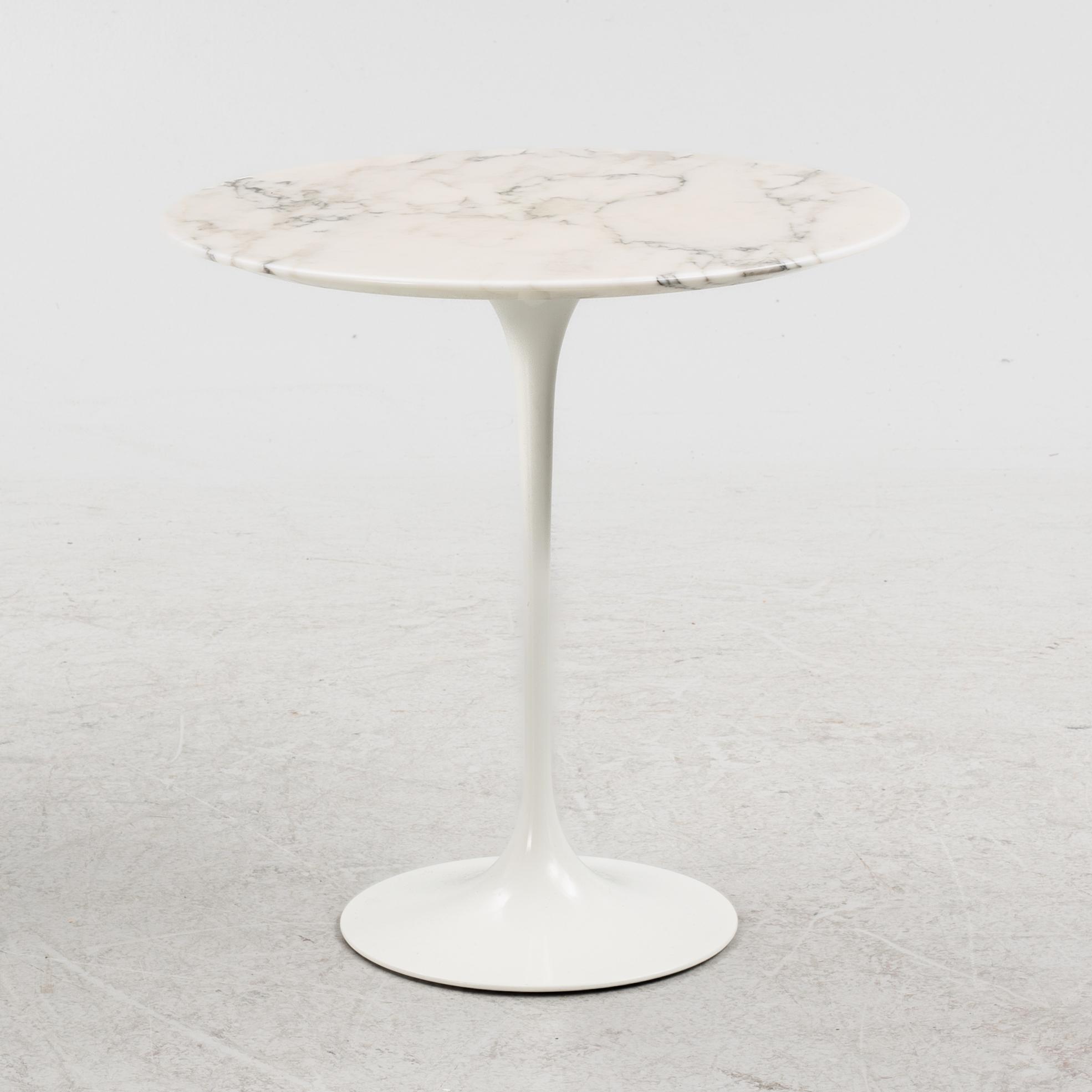 Eero Saarinen, a "Sulip" side table, Knoll Studio.