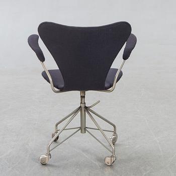 Arne Jacobsen, skrivbordsstol "Sjuan" Fritz Hansen 1958.