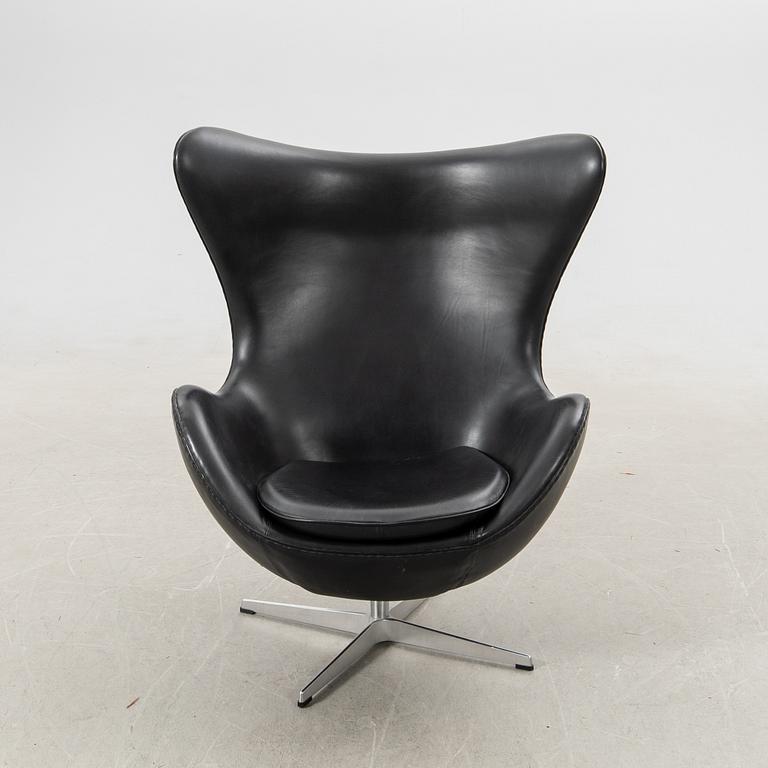 Arne Jacobsen, Armchair "The Egg" for Fritz Hansen Denmark 2000s.