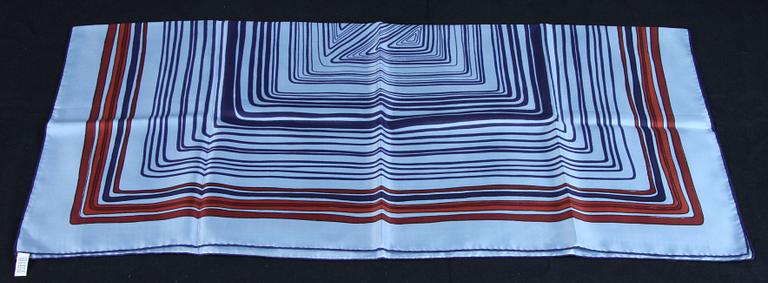 SCARFAR, 2 st, bl a Lanvin. Paris.