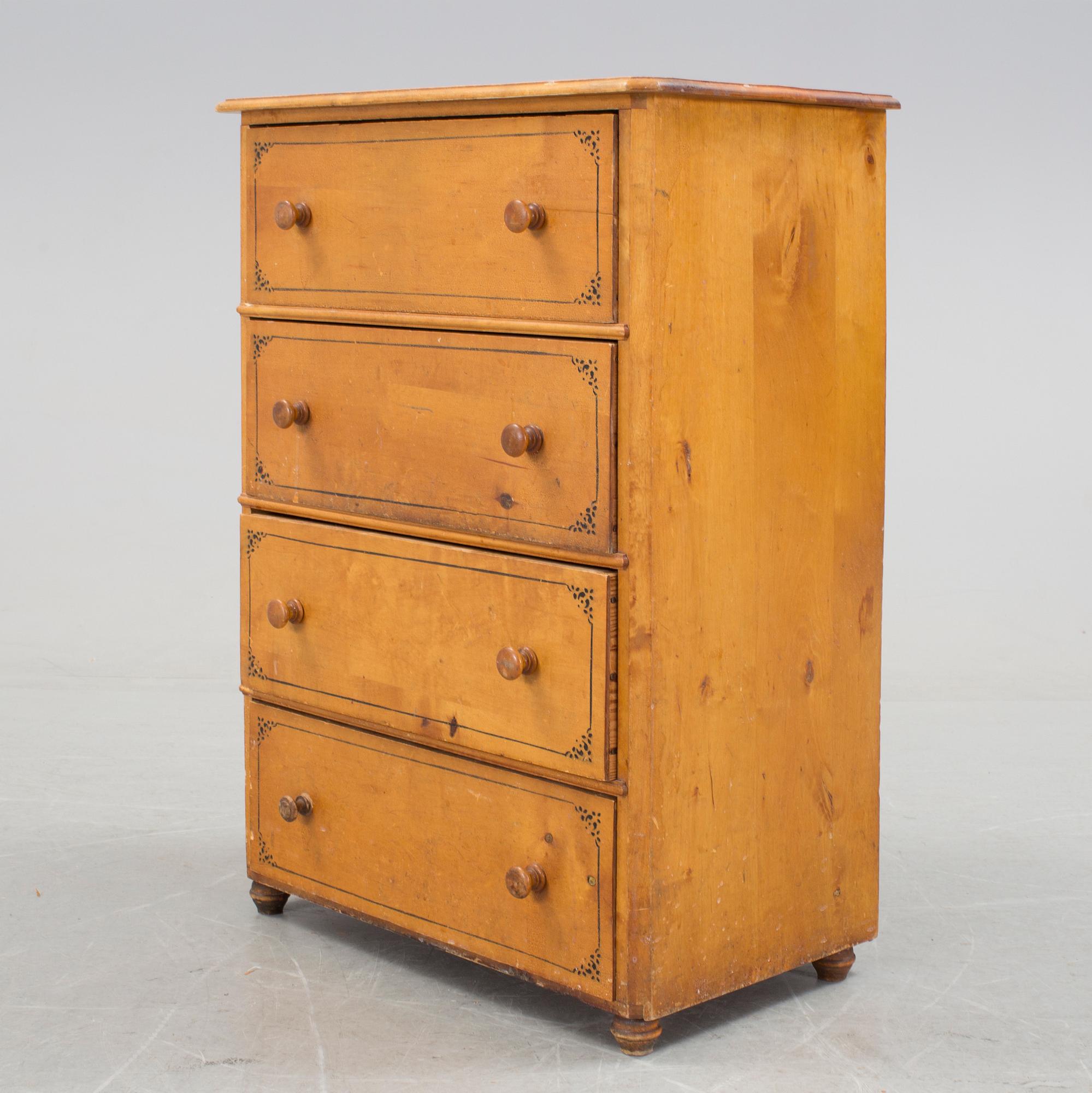 An early 20th century children's chest of drawers, produced by Gemla FAB, Diö, Sweden.