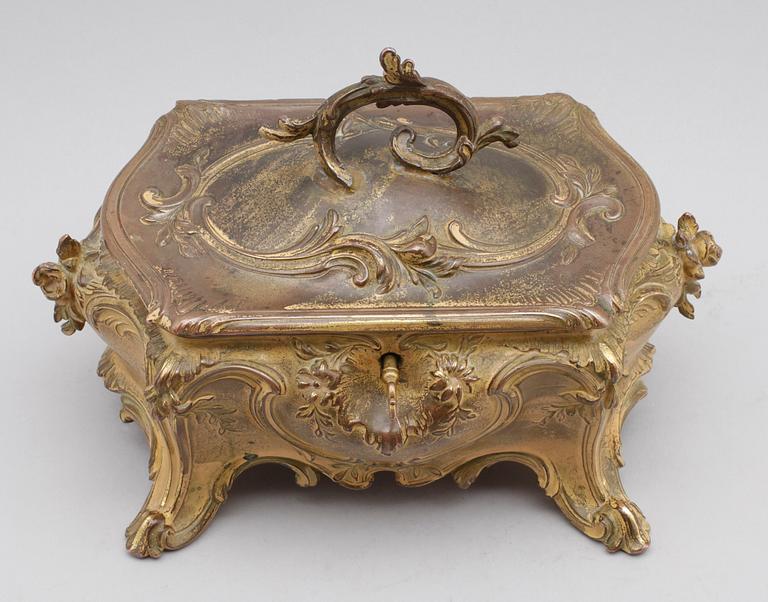 SKRIN, patinerad brons, rokokostil, 1800-talets andra hälft.
