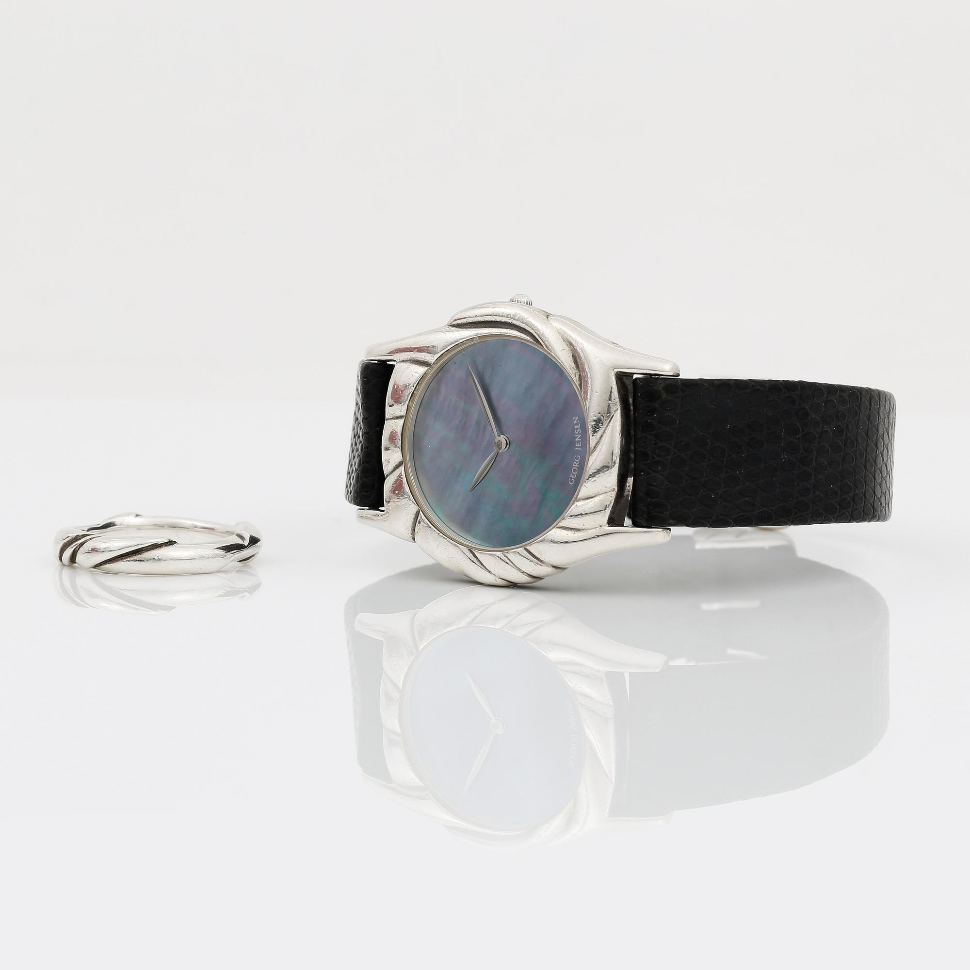 ARMBANDSUR, dam, silver med tillhörande ring Ole Kortzau, Georg Jensen, numrerad 43234.