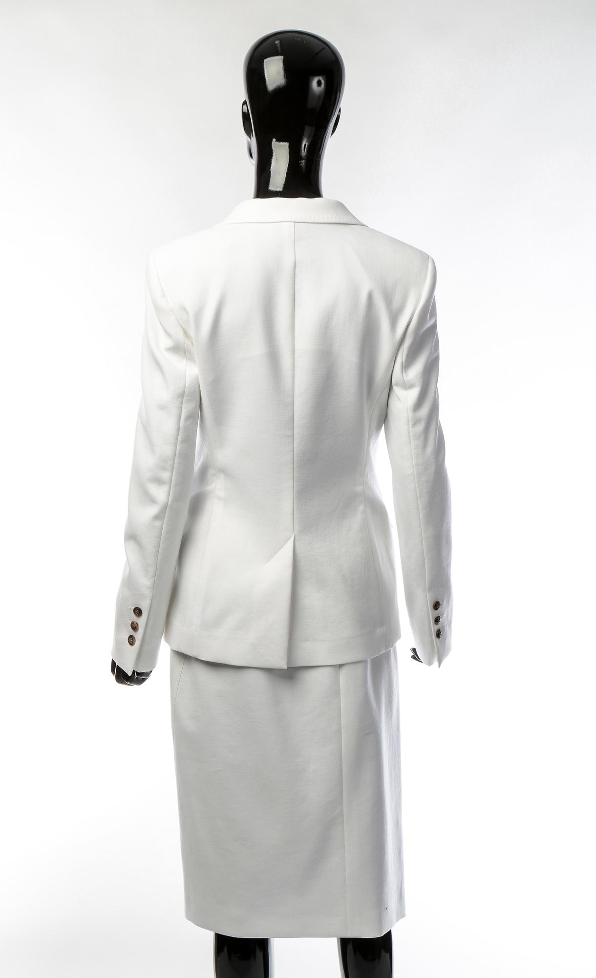 DRÄKT, Escada, storlek 36.