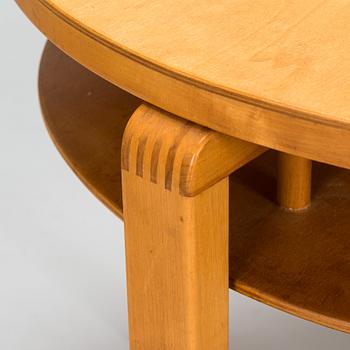 Alvar Aalto, a 1940s 'A72' table O.Y. Huonekalu- ja Rakennustyötehdas A.B.