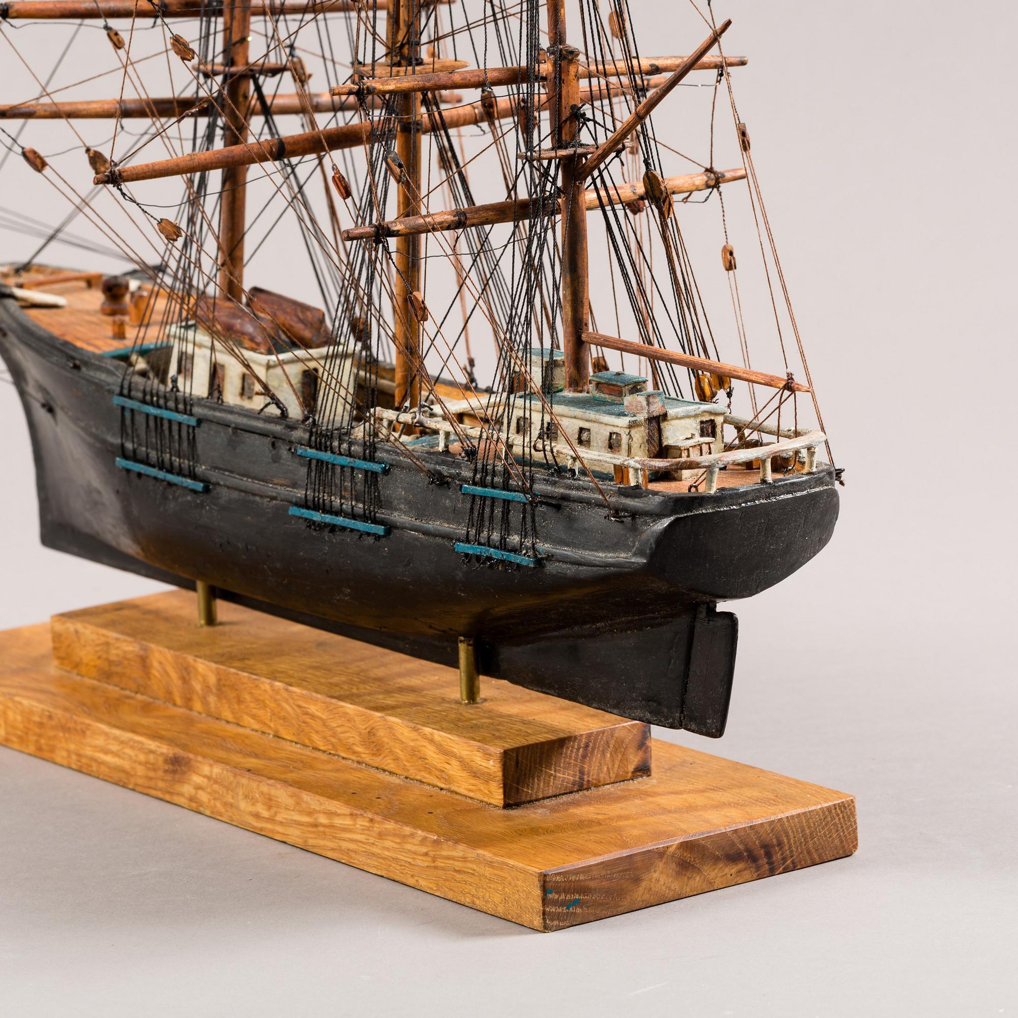 MODELLSKEPP, Amerikansk Rigg. Enligt påskrift bygg 1880 och renoverad 2015.