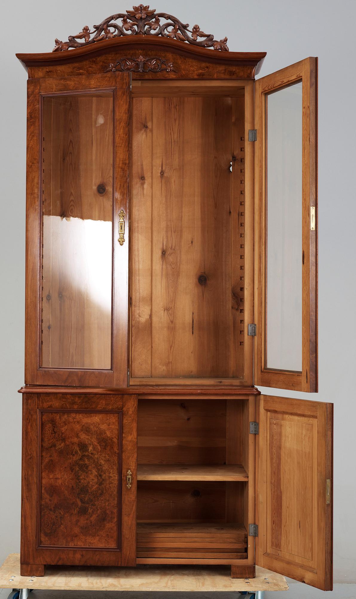 BOKSKÅP, Nyrenässans, 1800-talets slut.