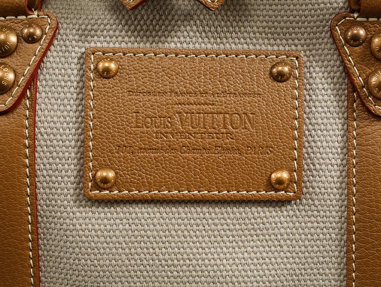 VÄSKA , "Sac de Nuit GM", Louis Vuitton.