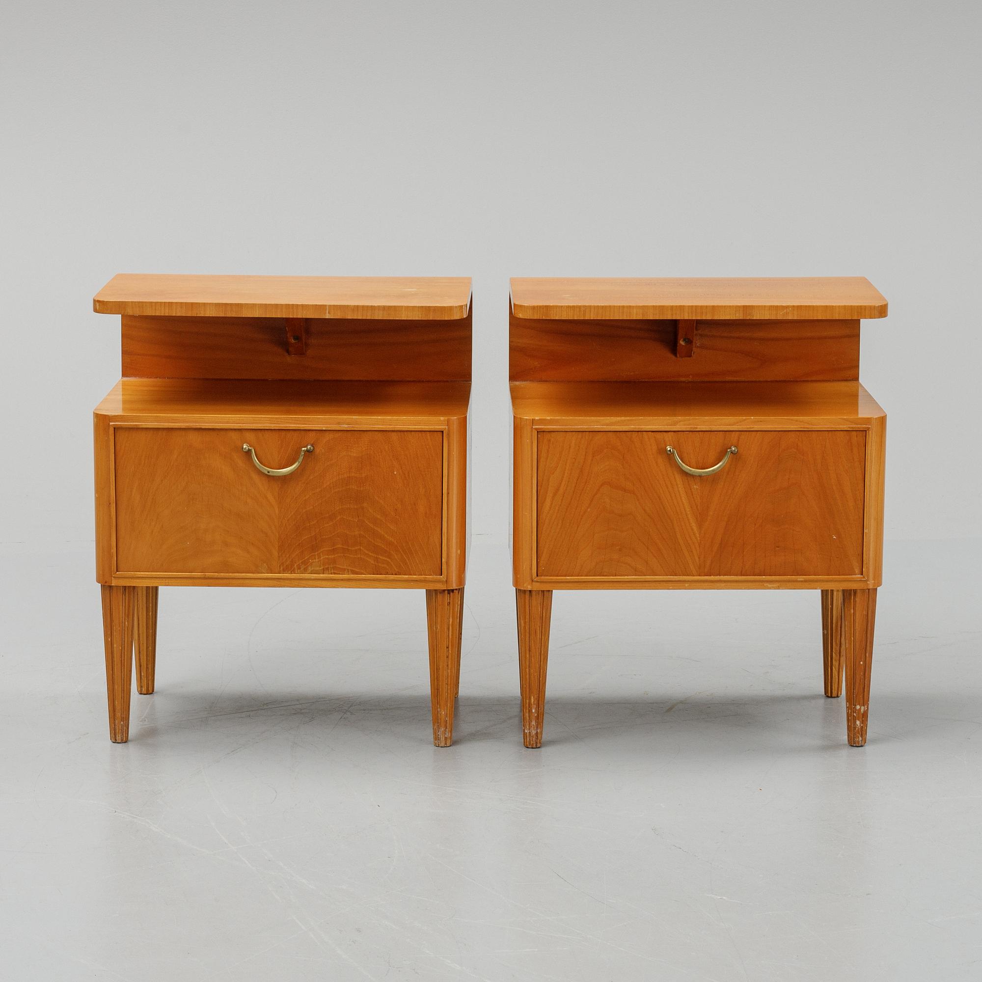 A pair of bedside tables, Swedish Modern, Bodafors, 1940's. Signed.