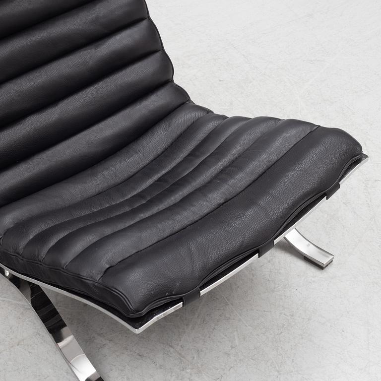 Arne Norell, a pair of "Ari" lounge chairs, Norell Möbler, late 20th century.