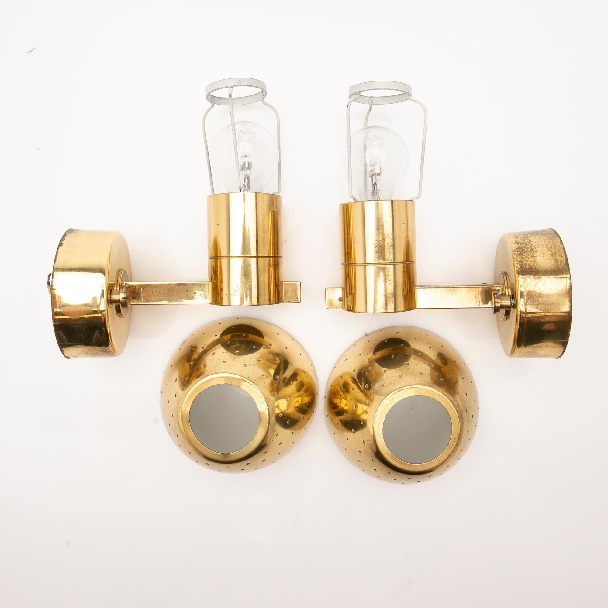 Hans-Agne Jakobsson, Wall lights, a pair, model “V306”, Markaryd, 1950s.