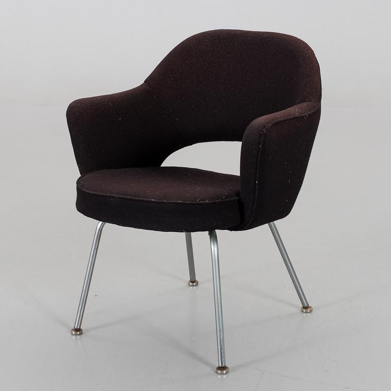 KARMSTOL,  'Executive Side Chair', Eero Saarinen för Knoll International. Made in Belgium.