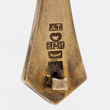 Oskar Pihl, Lucia kaulakoru/risti, 2-osainen, hopeaa ja sitriini. Tillander, Helsinki 1951.