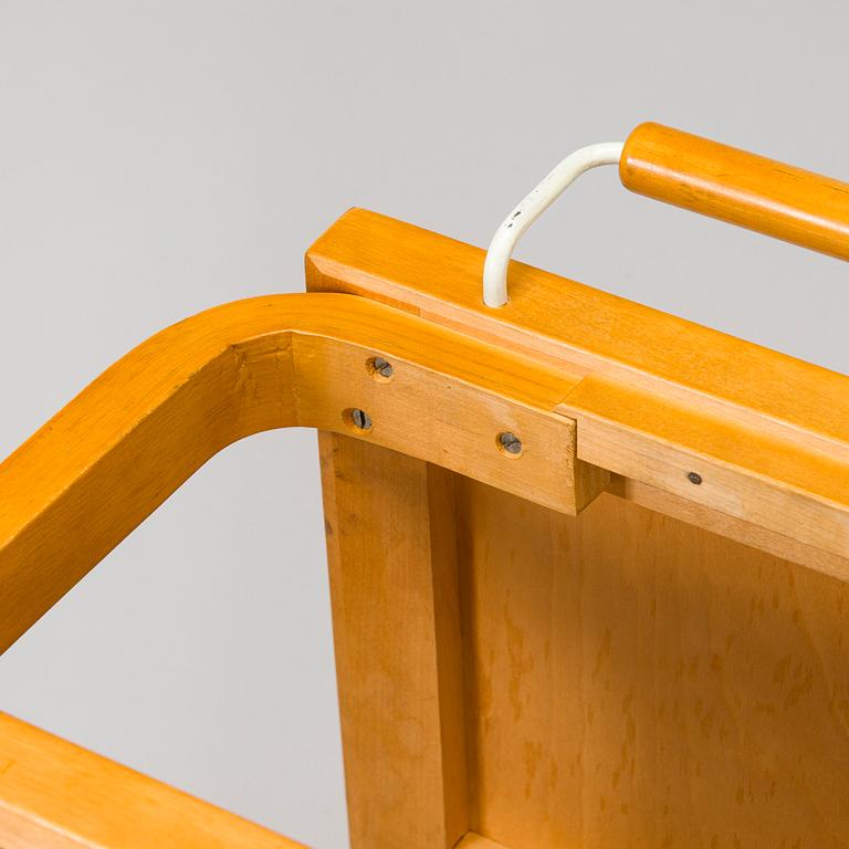 Alvar Aalto, serveringsvagn, modell 99, O.Y. Huonekalu-ja Rakennustyötehdas A.B. 1900-talets mitt.