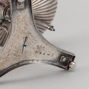 Adolf Zethelius, sockerskålar, 2 st snarlika, silver, Stockholm 1812 + 1819.