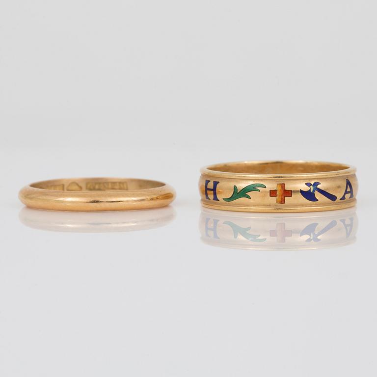 RINGAR, 2 st, Stockholm, 1900-talets mitt, 18K guld.