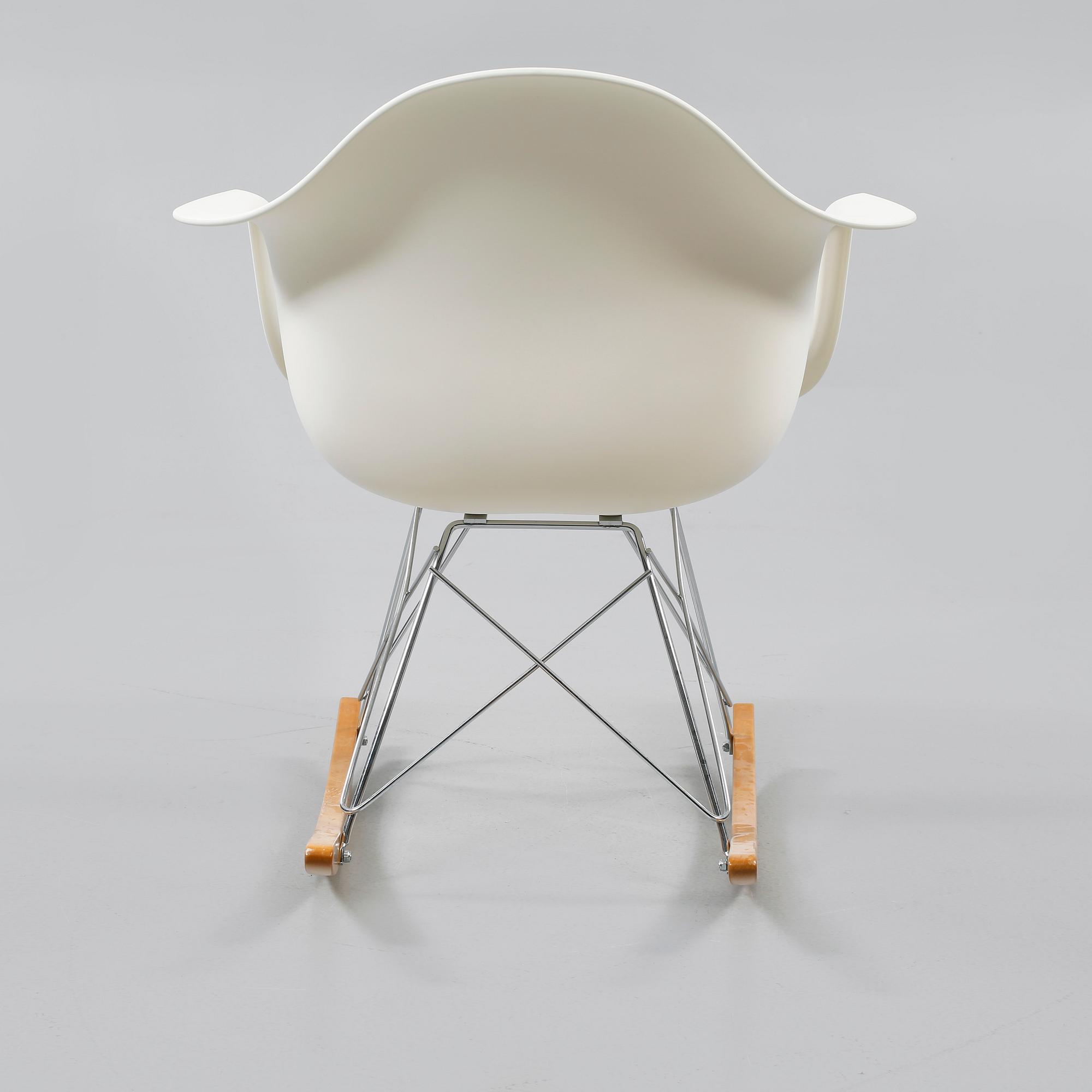 GUNGSTOL, "Rar", Charles & Ray Eames, Vitra, 2000-tal.