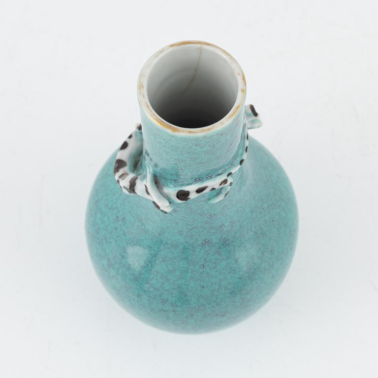 A Robins egg glazed vase, Qing dynasty, 19th Century.