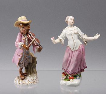 FIGURINER, 2 st, porslin. Bla Meissen.