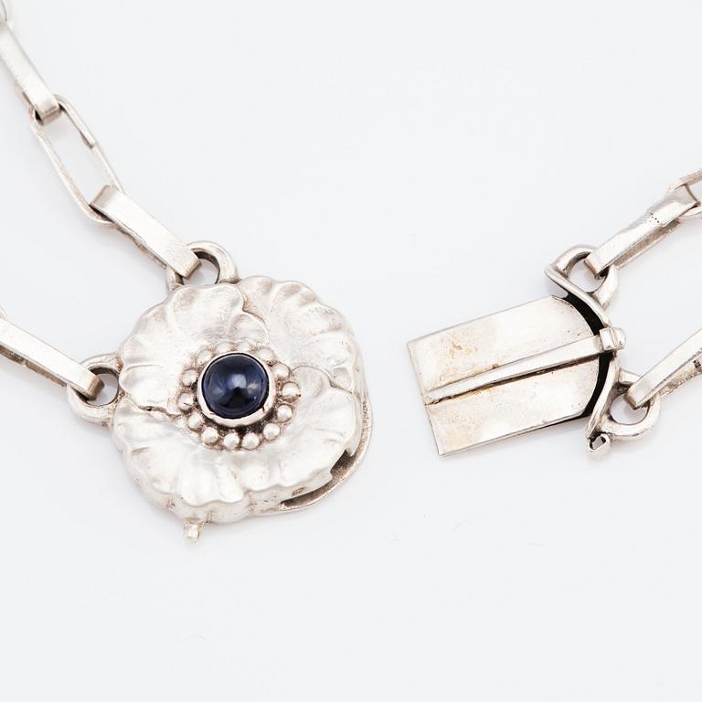 Georg Jensen, a sterling silver and cabochon cut lapis lazuli necklace, Copenhagen 1933-44, design nr 26.