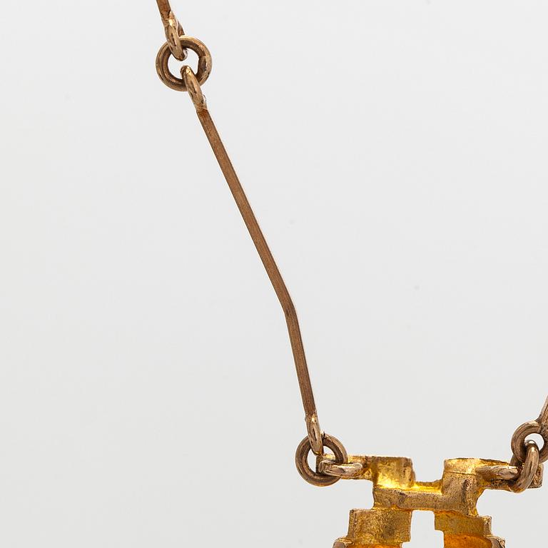 Björn Weckström, necklace, "Magic Pearl", cultured pearl, 14K gold.