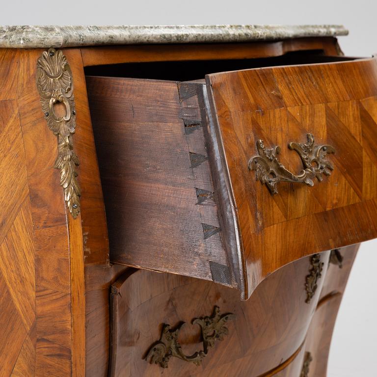 Chest of drawers, Rococo style, 20th century.
