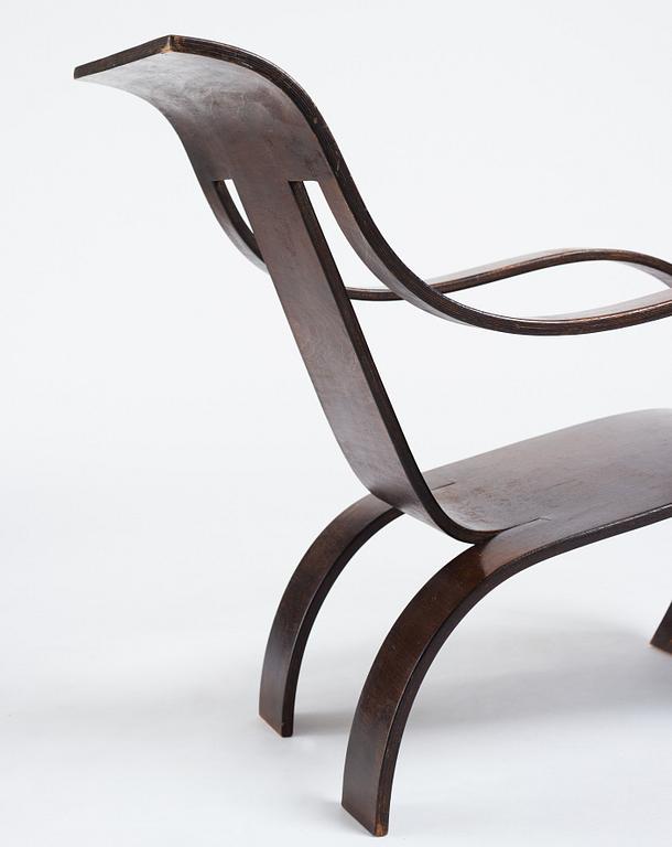 Gerald Summers, an easy chair, probably executed on license in Sweden for Makers of Simple Furniture, 1930-40's.