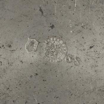 SKÅL SAMT VAS, tenn, Firma Svenskt Tenn, 1929 och 1928.