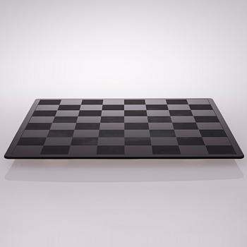 A PAULY & CIA MURANO CHESS BOARD.