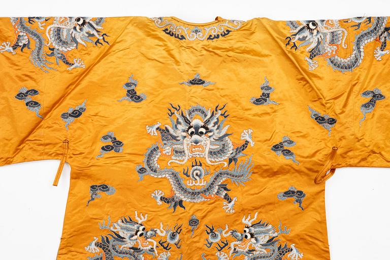 A Chinese embroidered silk robe, 20th century.