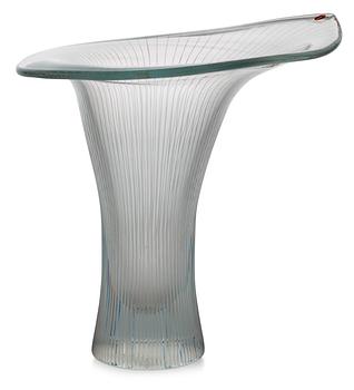 793. TAPIO WIRKKALA, vas" Kantarelli" Iittala, Finland 1982.