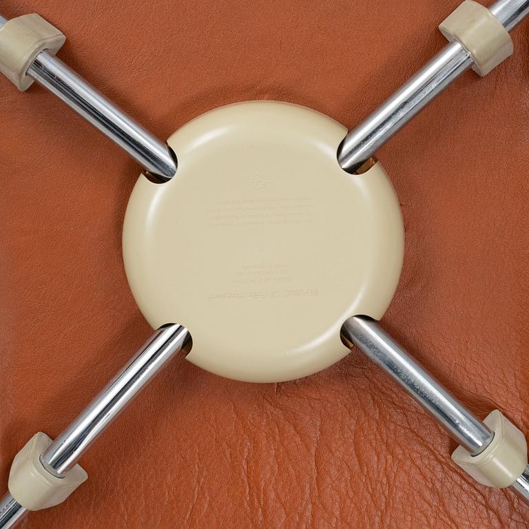 Arne Jacobsen, stolar, 6 st, "sjuan", Fritz Hansen, Danmark.