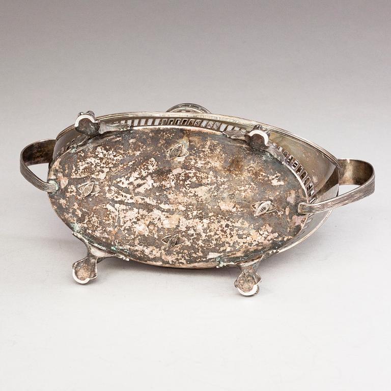PEHR ZETHELIUS, A cruet stand in silver and cut glass, Stockholm, Sweden 1796.