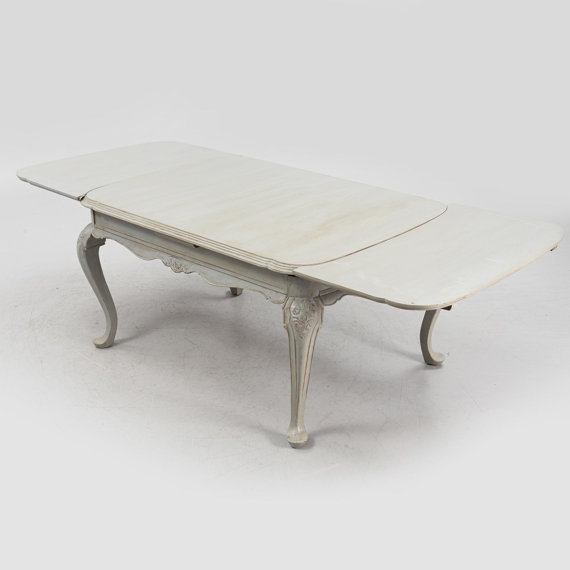 Matbord, rokokostil, 1900-talets första hälft.