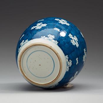 URNA, porslin. Qing dynastin, Kangxi (1662-1722).