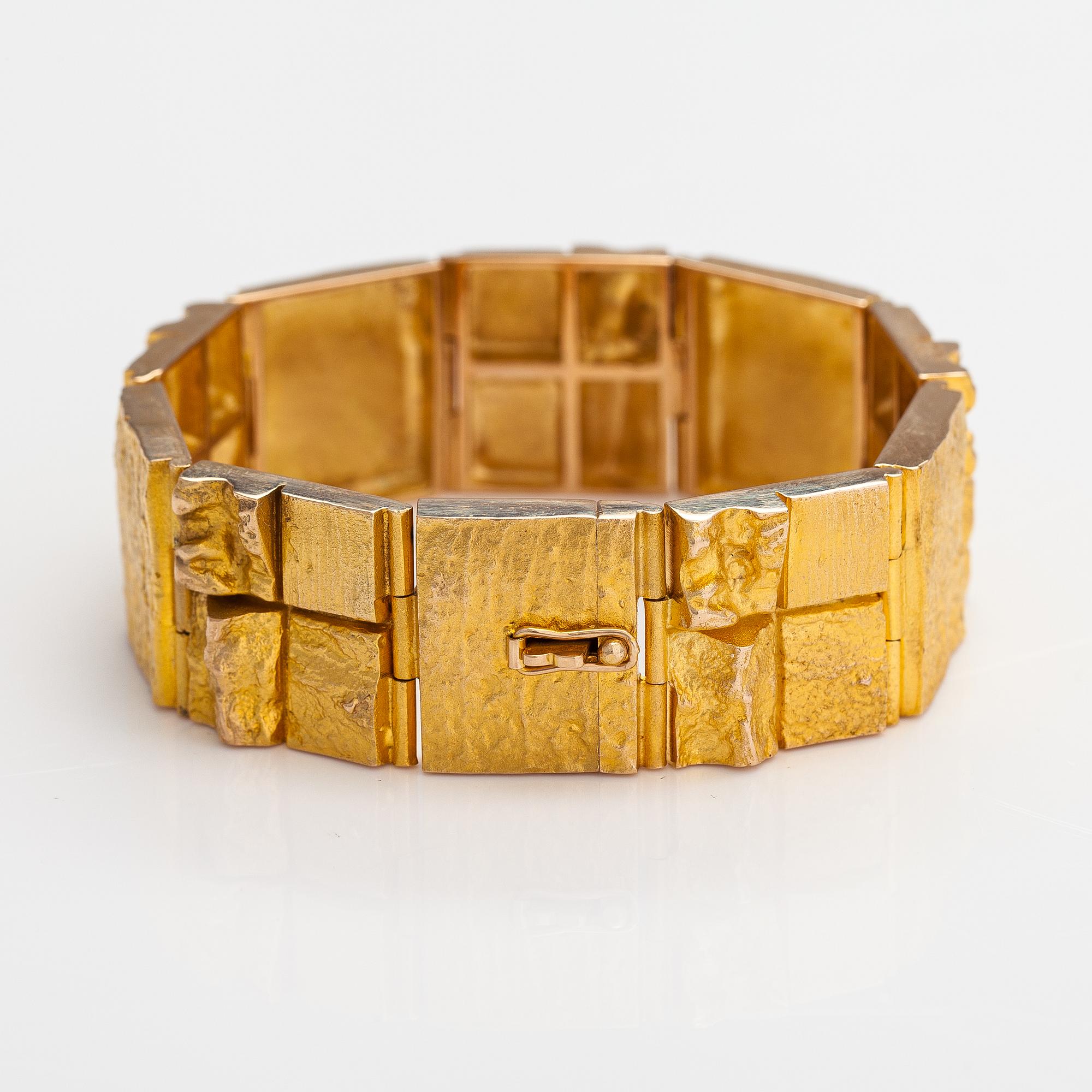 Björn Weckström, A 14K gold bracelet "Quadrate forms". Lapponia 1967.