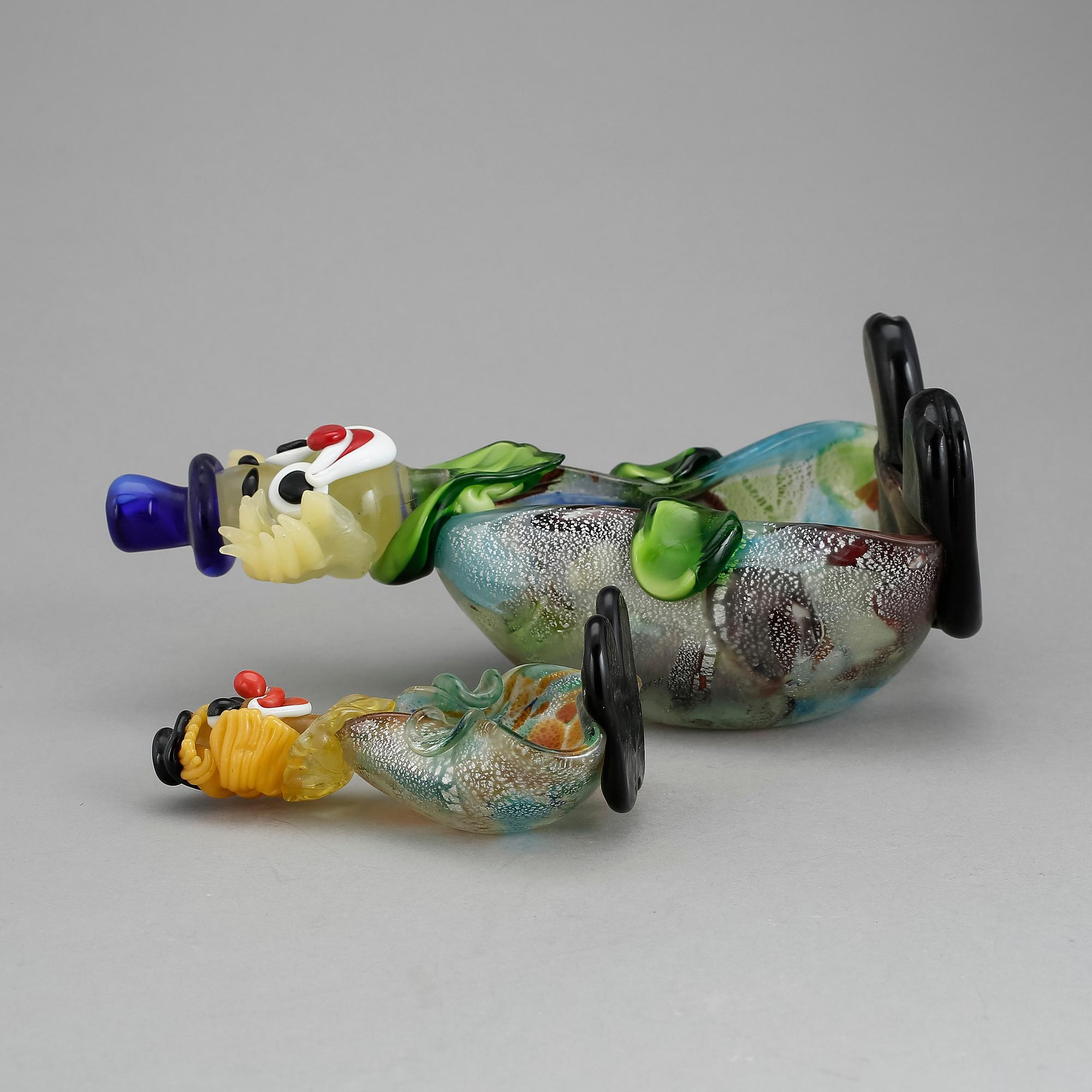 FIGURINER, 2 stycken, glas, 1900-talets andra hälft.