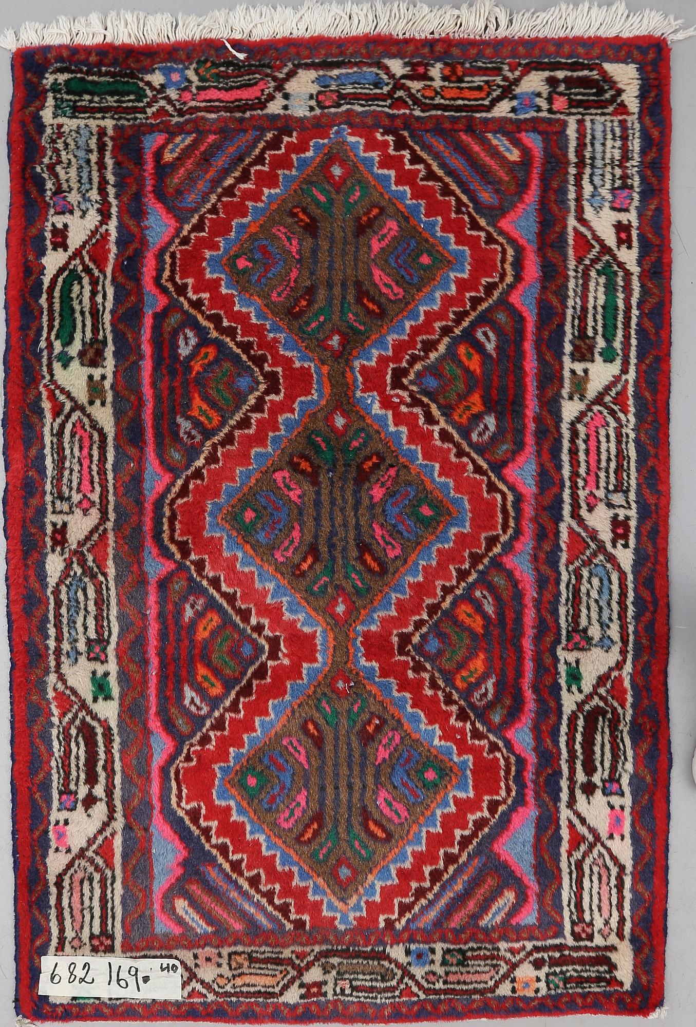 MATTA, Hamadan. Ca 118 x 78 cm.