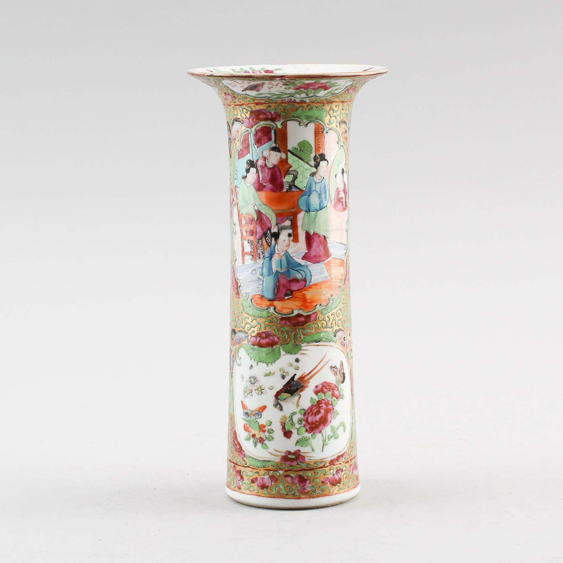 VAS, porslin, Kina, Kanton, 1800-talets mitt.