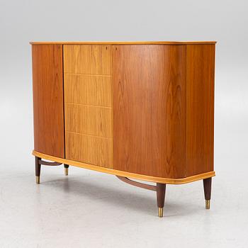 A mid 20th century sideboard.