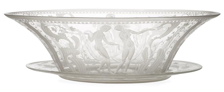 A Simon Gate engraved glass bowl with stand, Orrefors 1927.