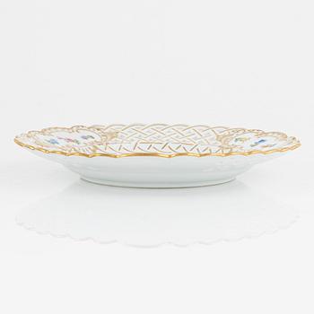 A set of eight porcelain plates, Teichert-Werke in Meissen, circa 1900.