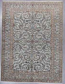 MATTA, Keshan, ca 395x300 cm.