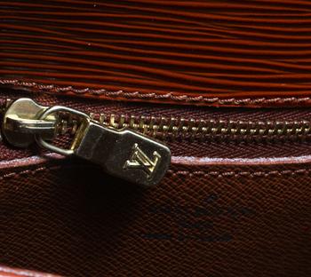 VÄSKA, Louis Vuitton, "Saint cloud".