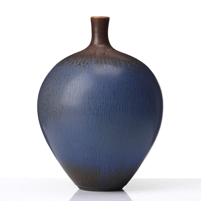 Berndt Friberg, a stoneware vase, Gustavsberg studio, Sweden 1978.