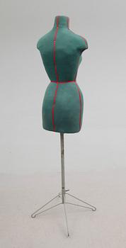 PROVDOCKA, Singer, 1900-talets mitt.