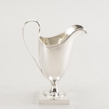 AN English 18th century silver creamer mark of P&A Bateman London 1790s.