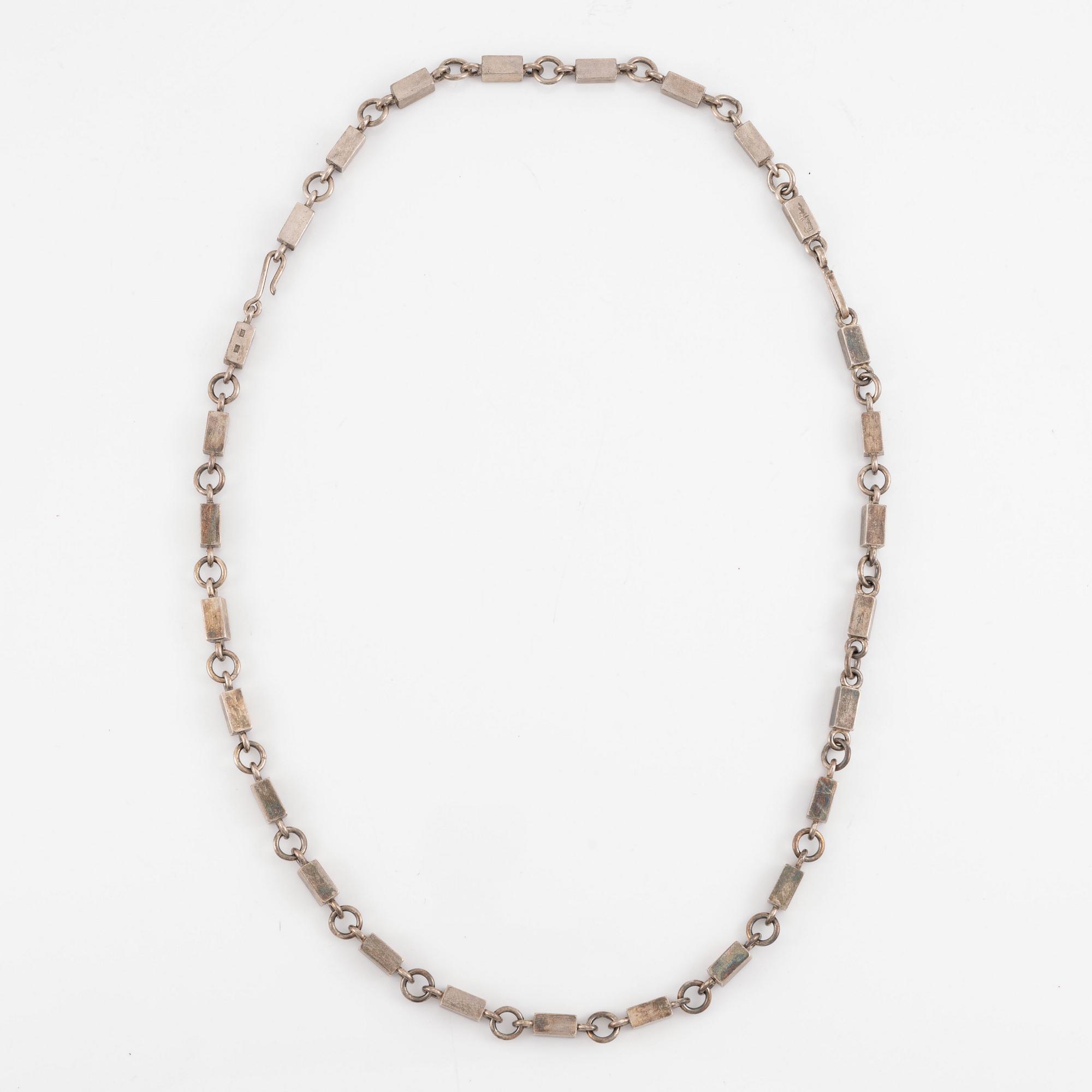 Wiwen Nilsson, collier/armband, silver, stavkedjor.