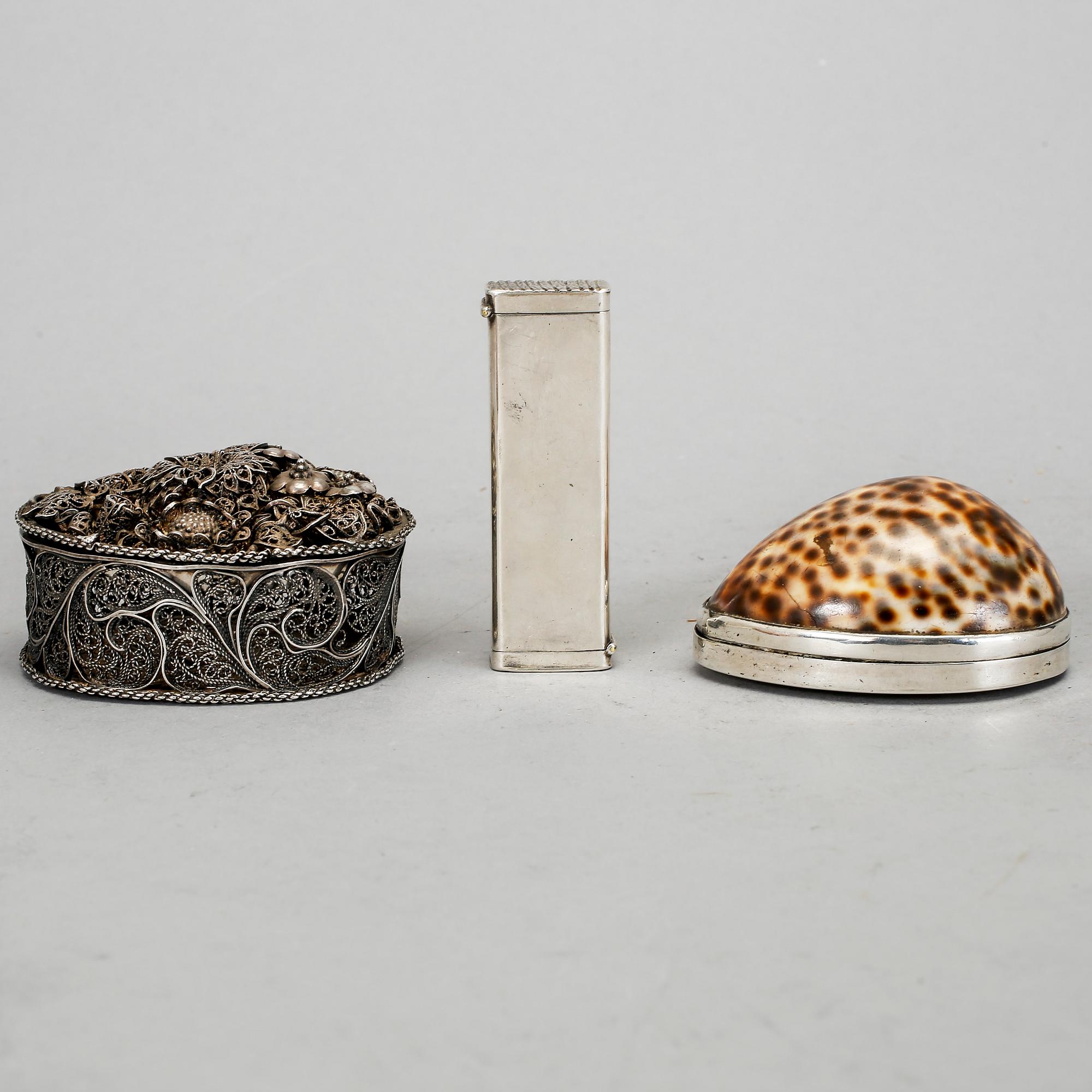 DOSOR, 3 st, silver, Europa, 1800-tal. Total vikt 187 g.